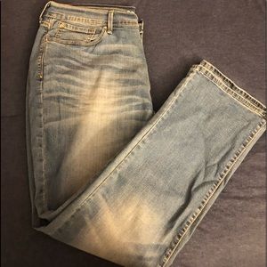 NWT 16M Curvy Slim LEVI’S Denizen Jeans